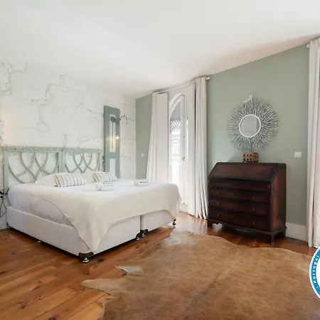 Host Wise - Homely Noble Flats - Garden & Jacuzzi 포르투