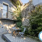 Host Wise - Homely Noble Flats - Garden & Jacuzzi Appartement