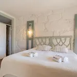 Appartement Host Wise - Homely Noble Flats - Garden & Jacuzzi