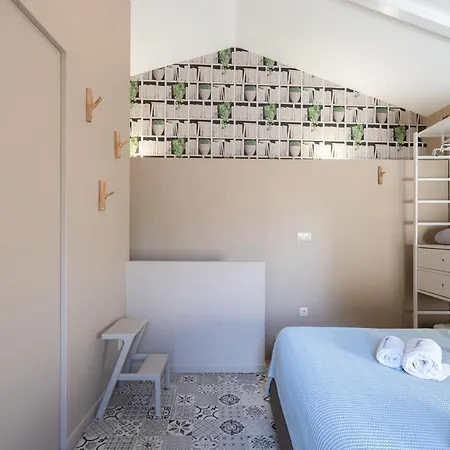 Host Wise - Homely Noble Flats - Garden & Jacuzzi Apartamento