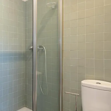 Host Wise - Homely Noble Flats - Garden & Jacuzzi 公寓 *