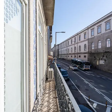 Host Wise - Homely Noble Flats - Garden & Jacuzzi * Oporto