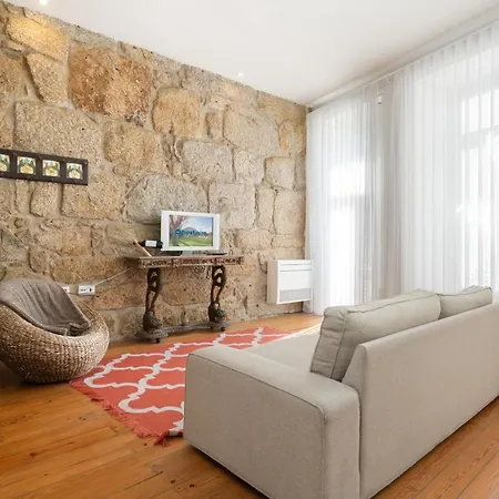 Apartment Host Wise - Homely Noble Flats - Garden & Jacuzzi Porto