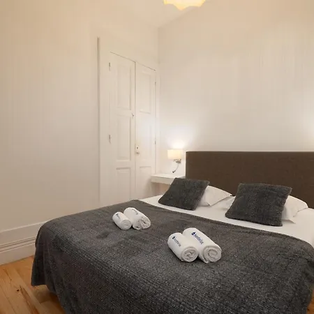 Apartment Host Wise - Homely Noble Flats - Garden & Jacuzzi