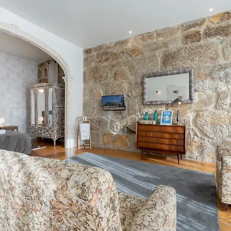 Apartment Host Wise - Homely Noble Flats - Garden & Jacuzzi Porto