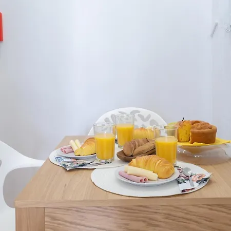 Apartman Host Wise - Homely Noble Flats - Garden & Jacuzzi