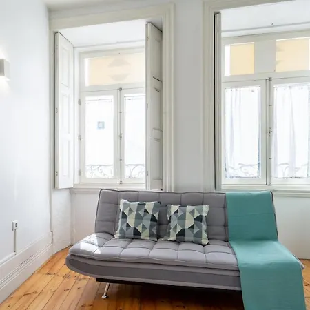 Host Wise - Homely Noble Flats - Garden & Jacuzzi Porto