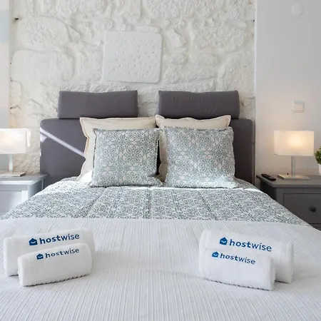 Host Wise - Homely Noble Flats - Garden & Jacuzzi