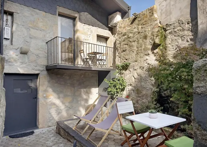 Host Wise - Homely Noble Flats - Garden & Jacuzzi Διαμέρισμα *