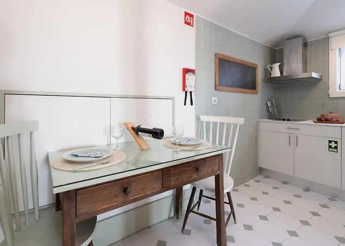 Host Wise - Homely Noble Flats - Garden & Jacuzzi Апартаменты Порту