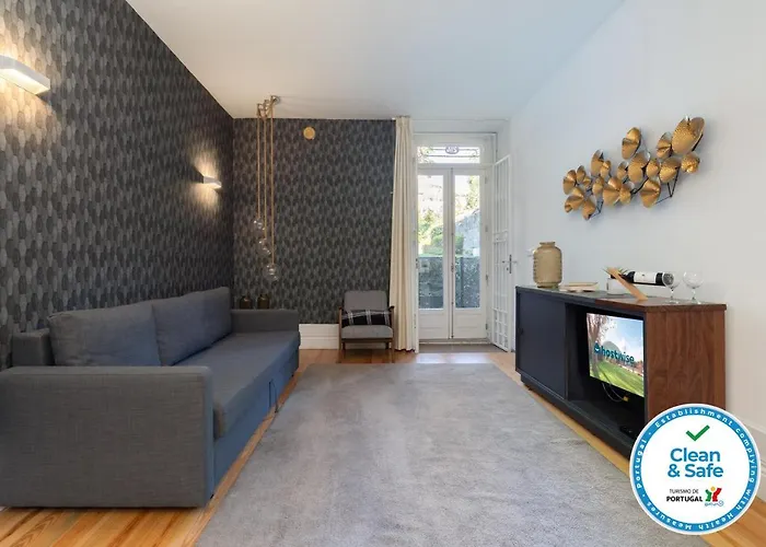 Host Wise - Homely Noble Flats - Garden & Jacuzzi