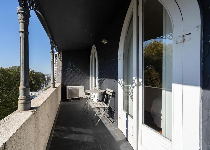 Host Wise - Homely Noble Flats - Garden & Jacuzzi Διαμέρισμα Πόρτο