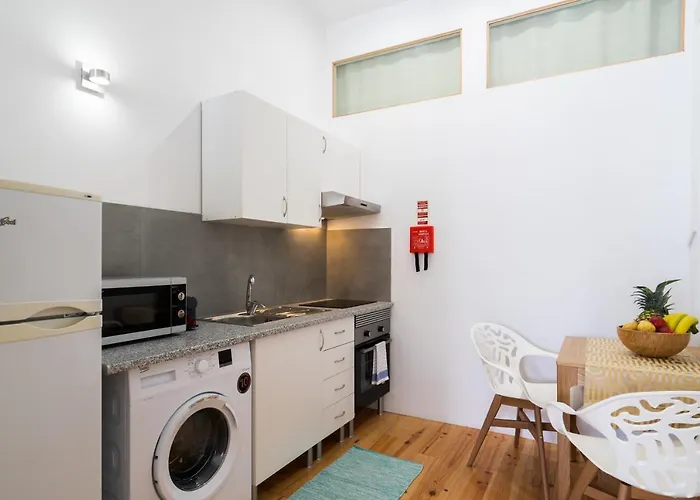 Host Wise - Homely Noble Flats - Garden & Jacuzzi * Порту