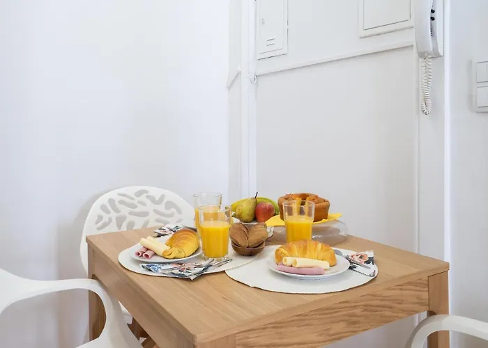 Host Wise - Homely Noble Flats - Garden & Jacuzzi Порту