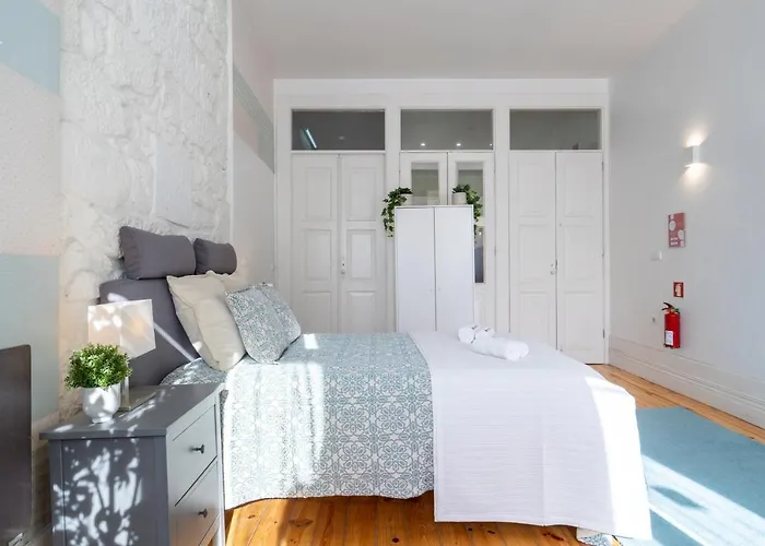 Host Wise - Homely Noble Flats - Garden & Jacuzzi 公寓