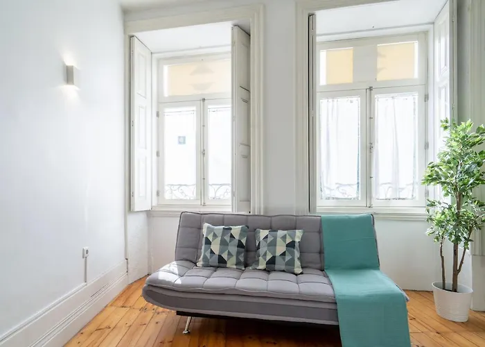 Host Wise - Homely Noble Flats - Garden & Jacuzzi Порту