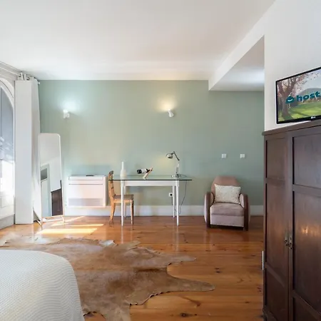 Apartament Host Wise - Homely Noble Flats - Garden & Jacuzzi