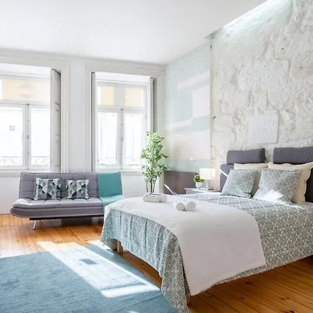 Host Wise - Homely Noble Flats - Garden & Jacuzzi *