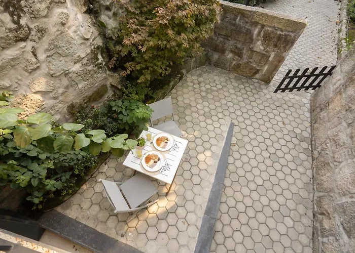 דירה Host Wise - Homely Noble Flats - Garden & Jacuzzi פורטו