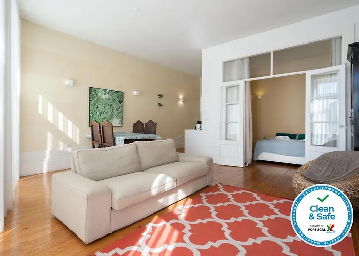 דירה Host Wise - Homely Noble Flats - Garden & Jacuzzi פורטו