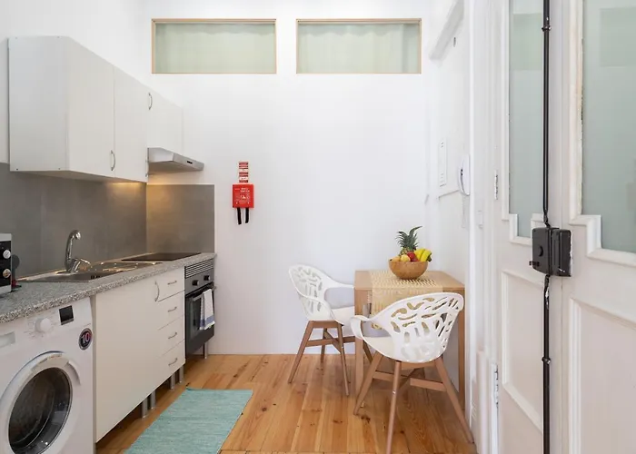 דירה Host Wise - Homely Noble Flats - Garden & Jacuzzi פורטו