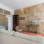 Host Wise - Homely Noble Flats - Garden & Jacuzzi Porto