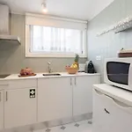 Host Wise - Homely Noble Flats - Garden & Jacuzzi Apartamento *